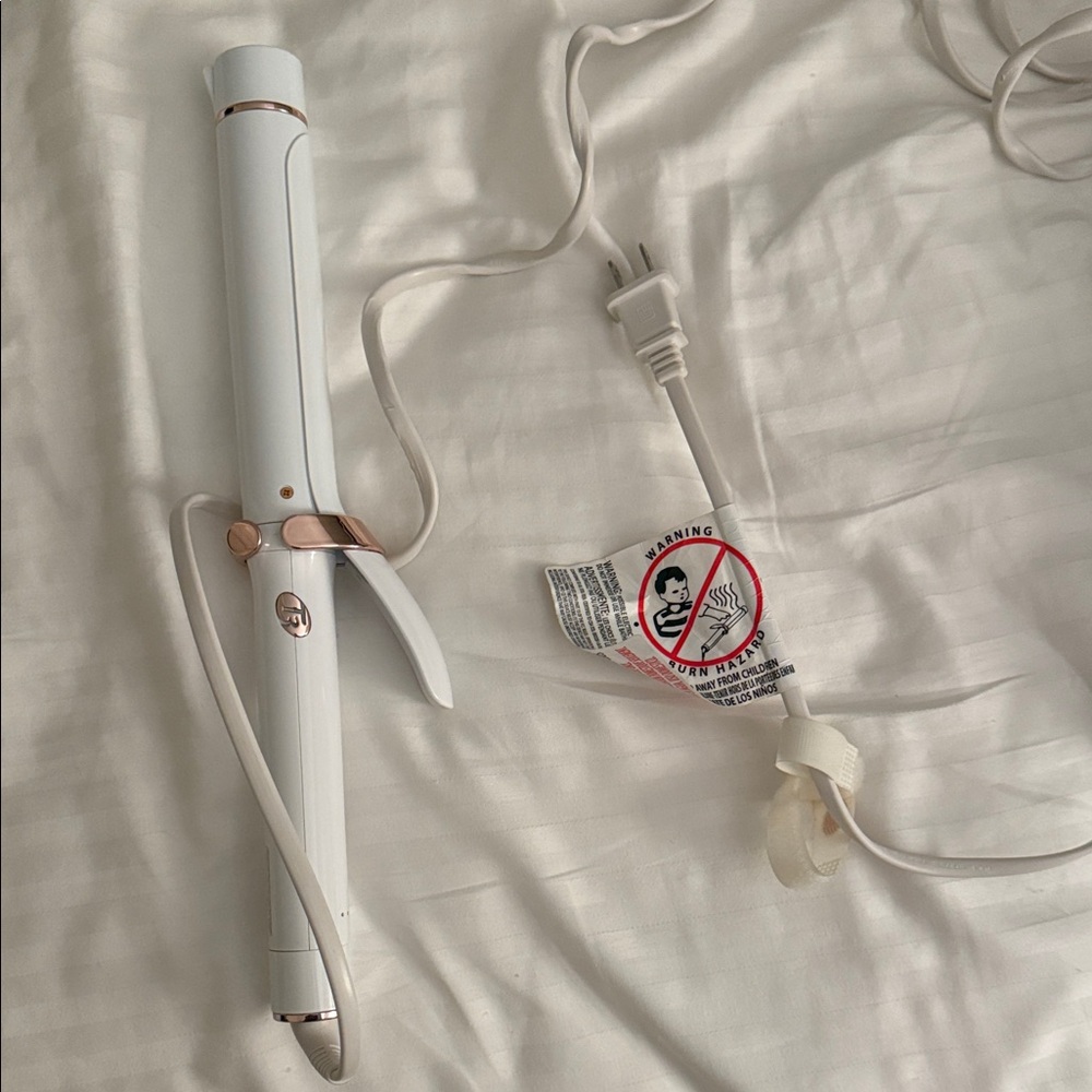 T3 White and Rose Gold Curling Iron